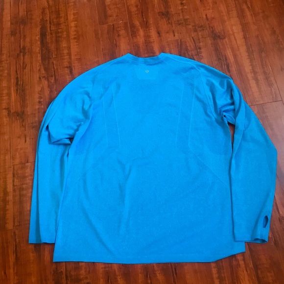 LULULEMON Metal Vent 👕 - Picture 5 of 7